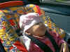21 aug Sofia sover i bilen (55764 byte)